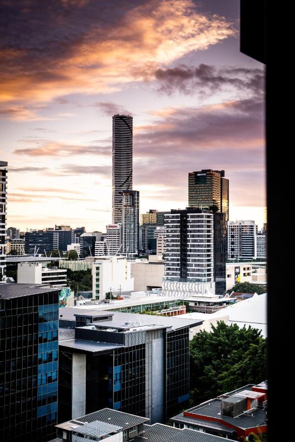 Opera Apartments South Brisbane Exterior photo